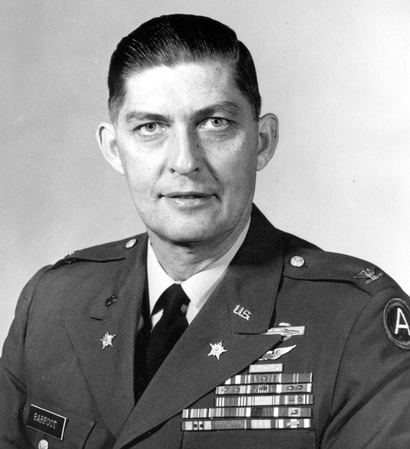 Man in Army uniform, head and shoulders