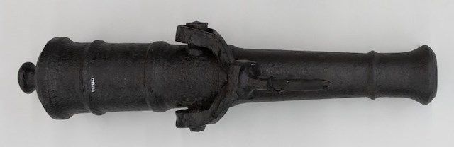 Iron swivel gun c.1757. The swivel gun is on it’s original mount. Object ID 1999.1302. Courtesy of The Fort Ticonderoga Museum Collection.