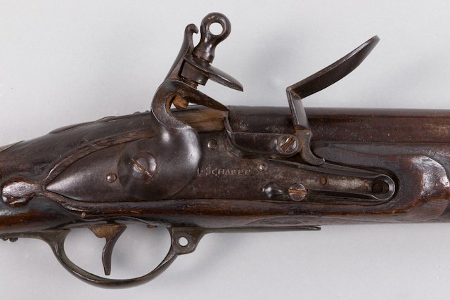 Dutch infantry musket with walnut stock and brass furniture. Object ID 2009.0098.127b. Courtesy of the Fort Ticonderoga Museum Collection.
